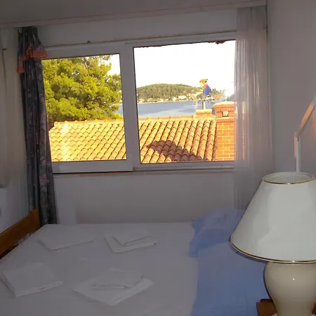 Guest house Soline Lumbarda